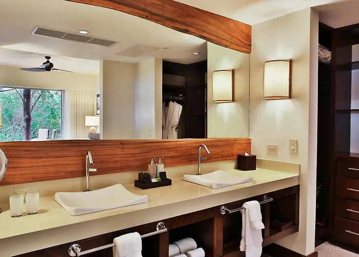 El Mangroove Papagayo, Autograph Collection Resort